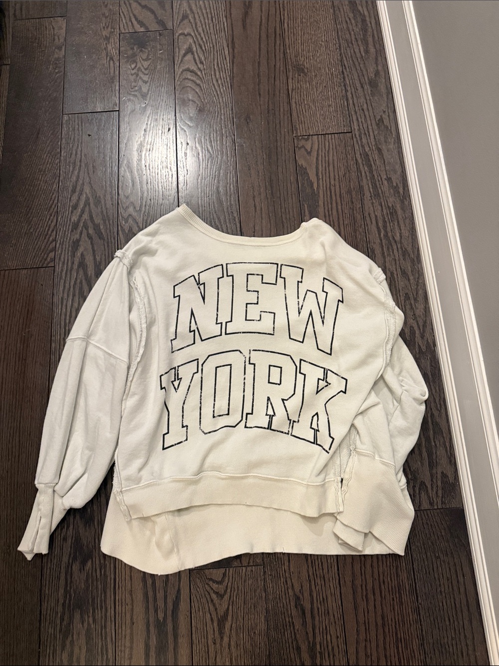 Free people NEW YORK Cream Graphic Sweatshirt